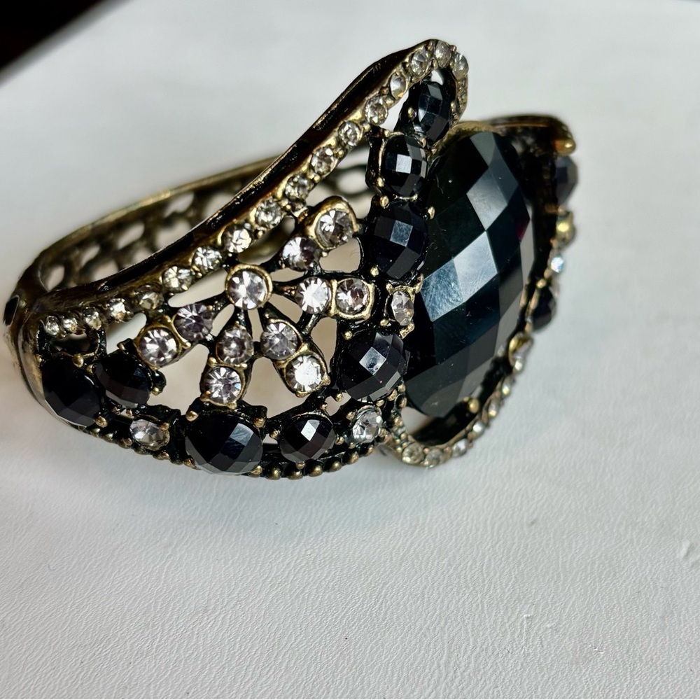 Vintage Black and Purple Rhinestone Hinged  Bracelet - Picture 3 of 7